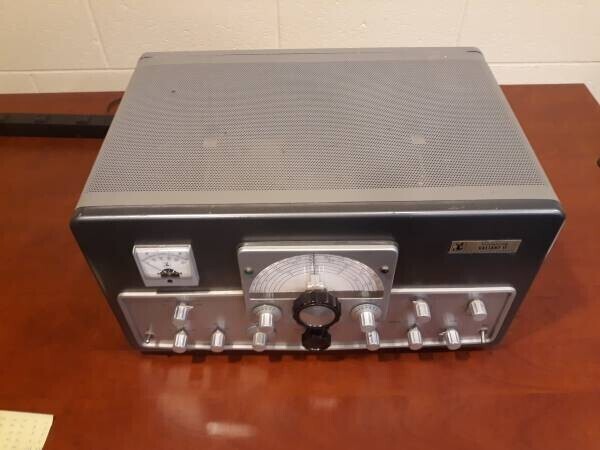 johnson-valiant-2-ham-radio-transmitter-big-1