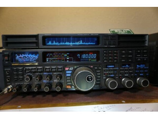 HAM RADIO YAESU FTdx5000 MP & STATION MONITOR SM-5000