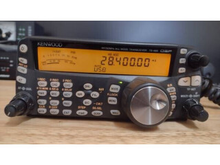 Kenwood TS480HX 200 watt mobile ham radio