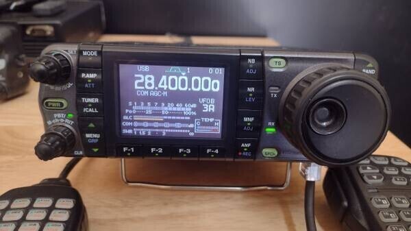 Icom IC7000 Mobile Ham Radio - Spokane Valley, Washington