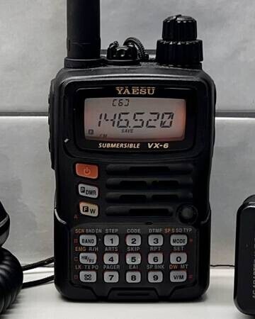 yaesu-vx-6r-multi-band-big-0