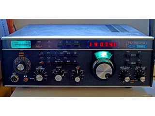 Drake TR-7 transceiver and PS-7 power supply